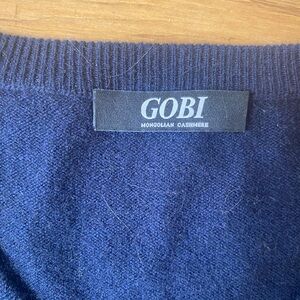 Navy Blue Cashmere Sweater